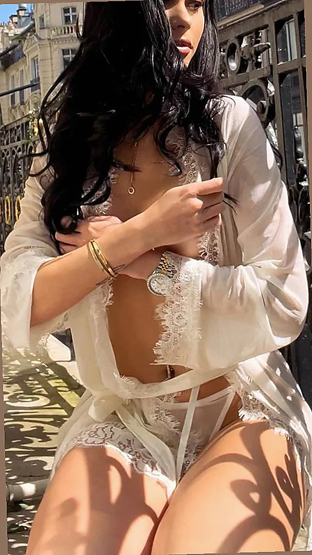 Eliza - ✦ Bursa VIP e (e) Çekirge | Eliza Domov | Elitní VIP prestižní Agentura ★